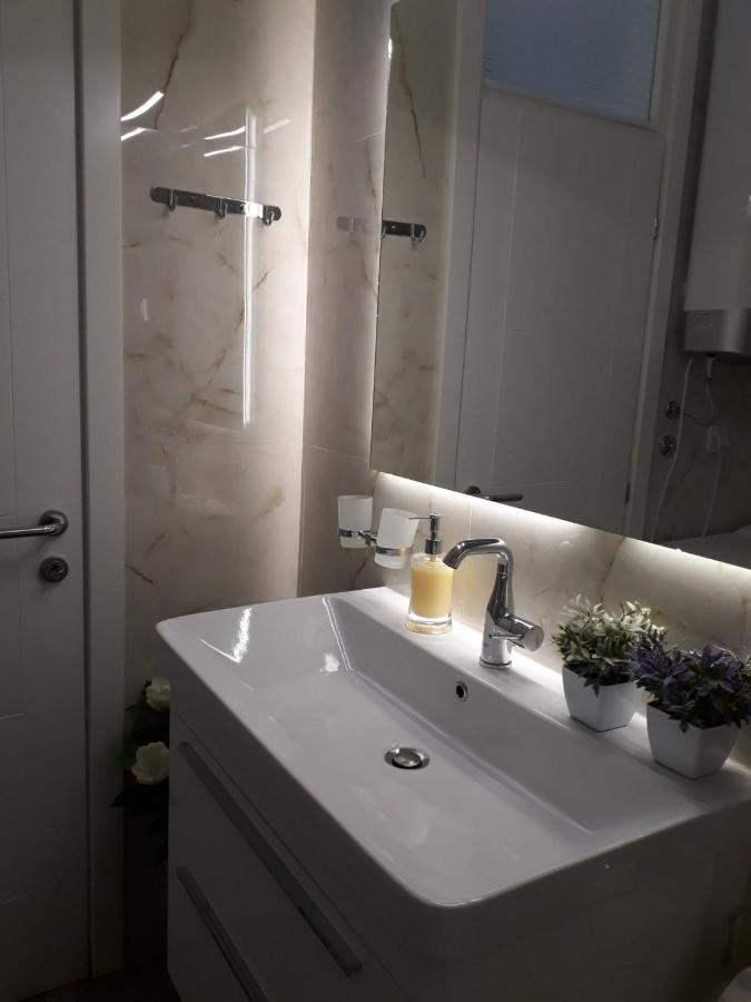 Seahaven Appartement Petrovac Buitenkant foto
