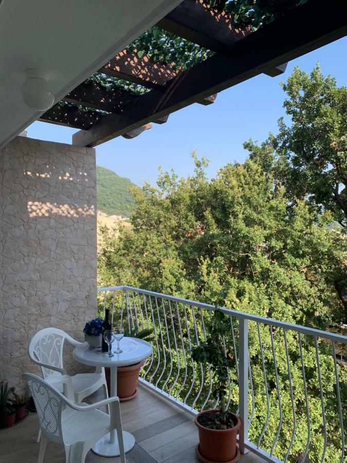 Seahaven Appartement Petrovac Buitenkant foto