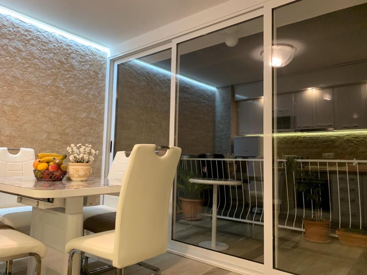 Seahaven Appartement Petrovac Buitenkant foto